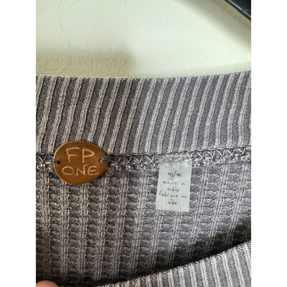 Free People FP One Grey Waffle Knit Puff Sleeve Lace Up Thermal Top Medium - Picture 3 of 5